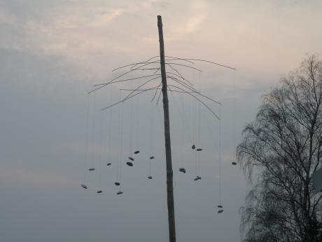 ---Der Steinebaum - Wolfgang Thomsen -  auf  - Array - 